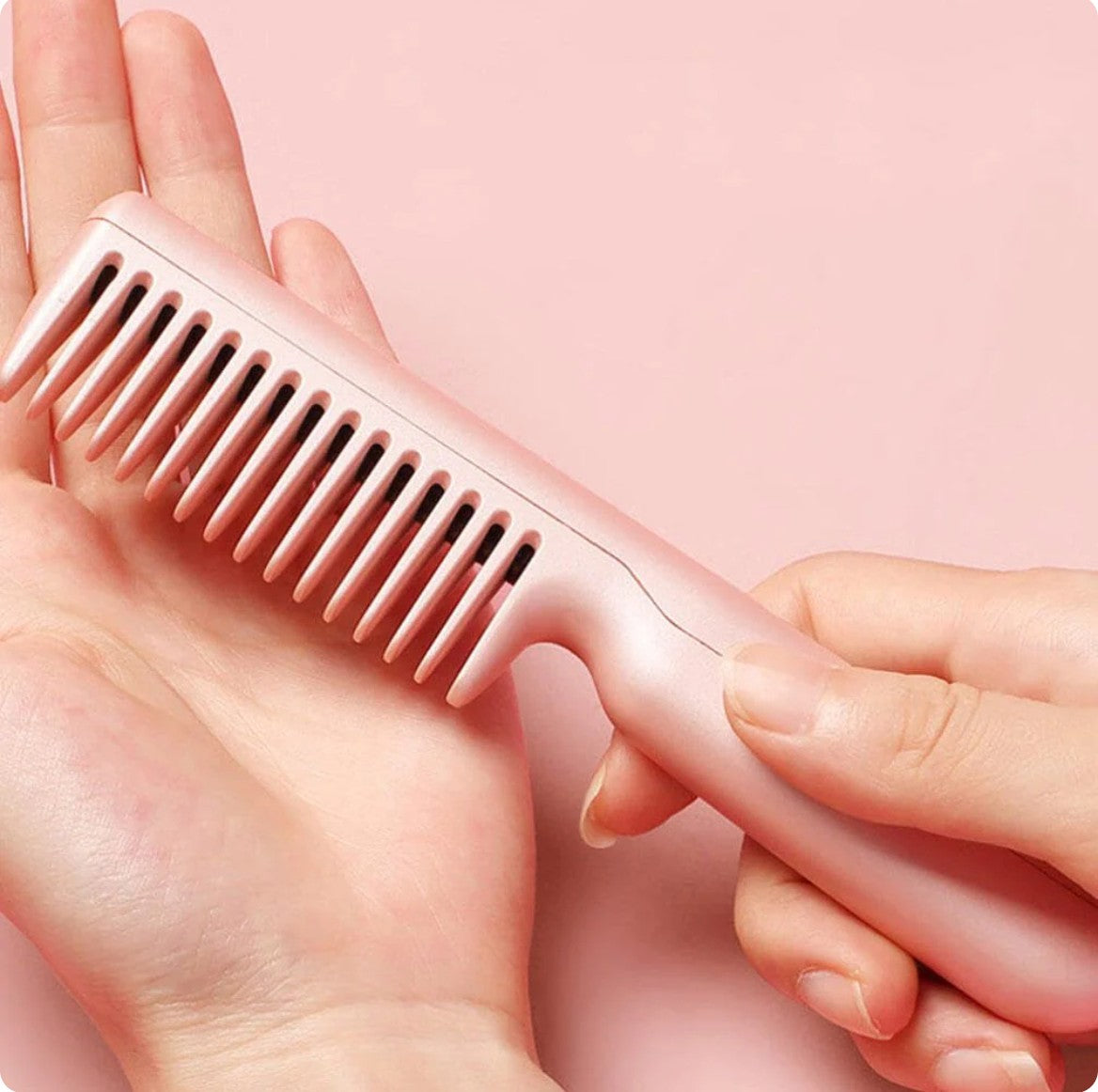 BreezeBrush - Mini Hair Straightening Brush